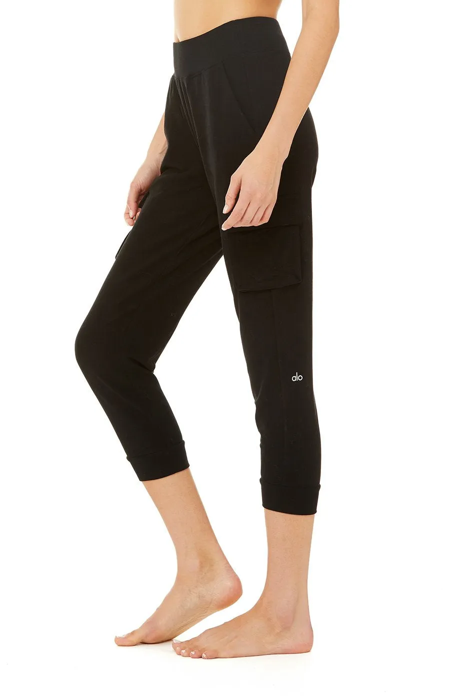 7/8 High-Waist Cargo Sweatpant
