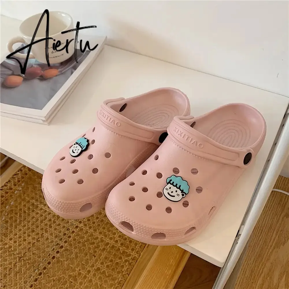 Aiertu Korean Women Casual Garden Clogs Waterproof Shoes Beach Platform Slippers For Woman Personalized Sandals Streetwear Shoes
