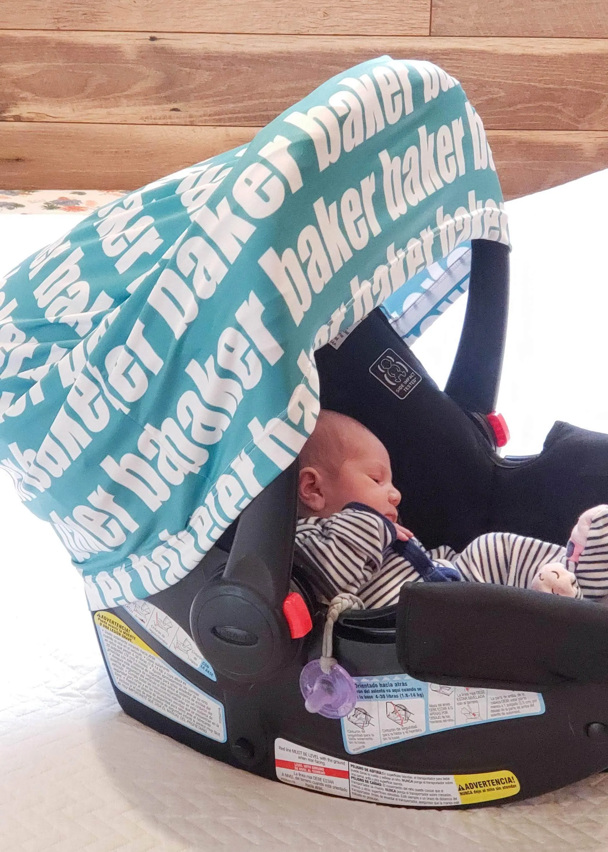 CAR SEAT OR NURSING COVER - BOLD