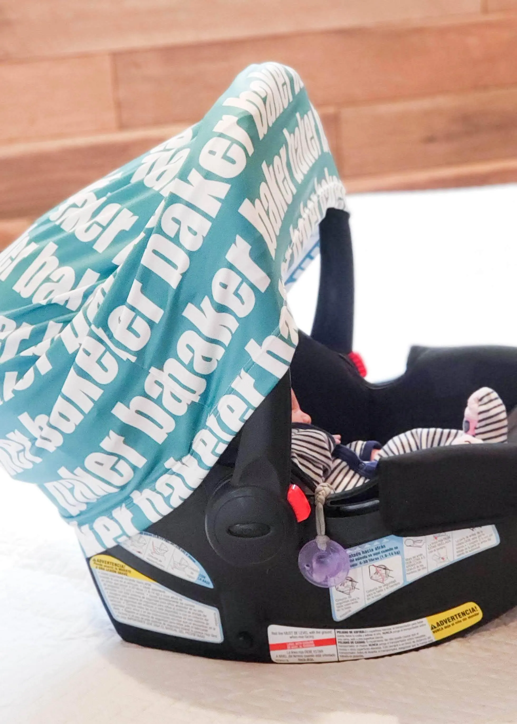 CAR SEAT OR NURSING COVER - BOLD