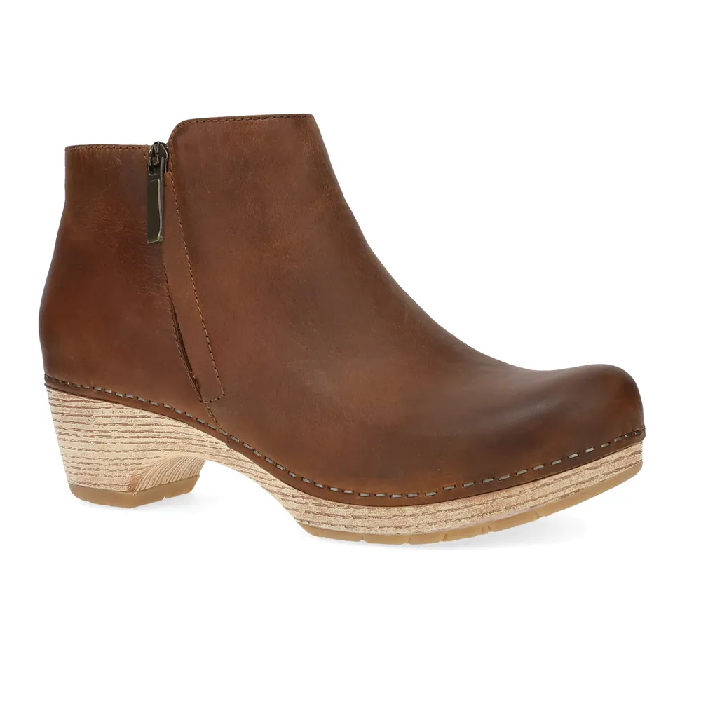 Dansko Lizanne Boot Women's