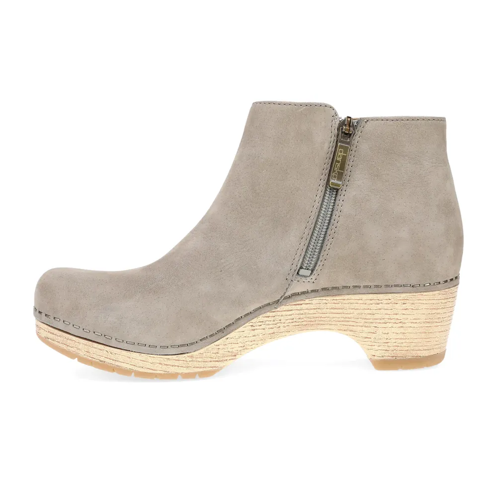 Dansko Lizanne Boot Women's