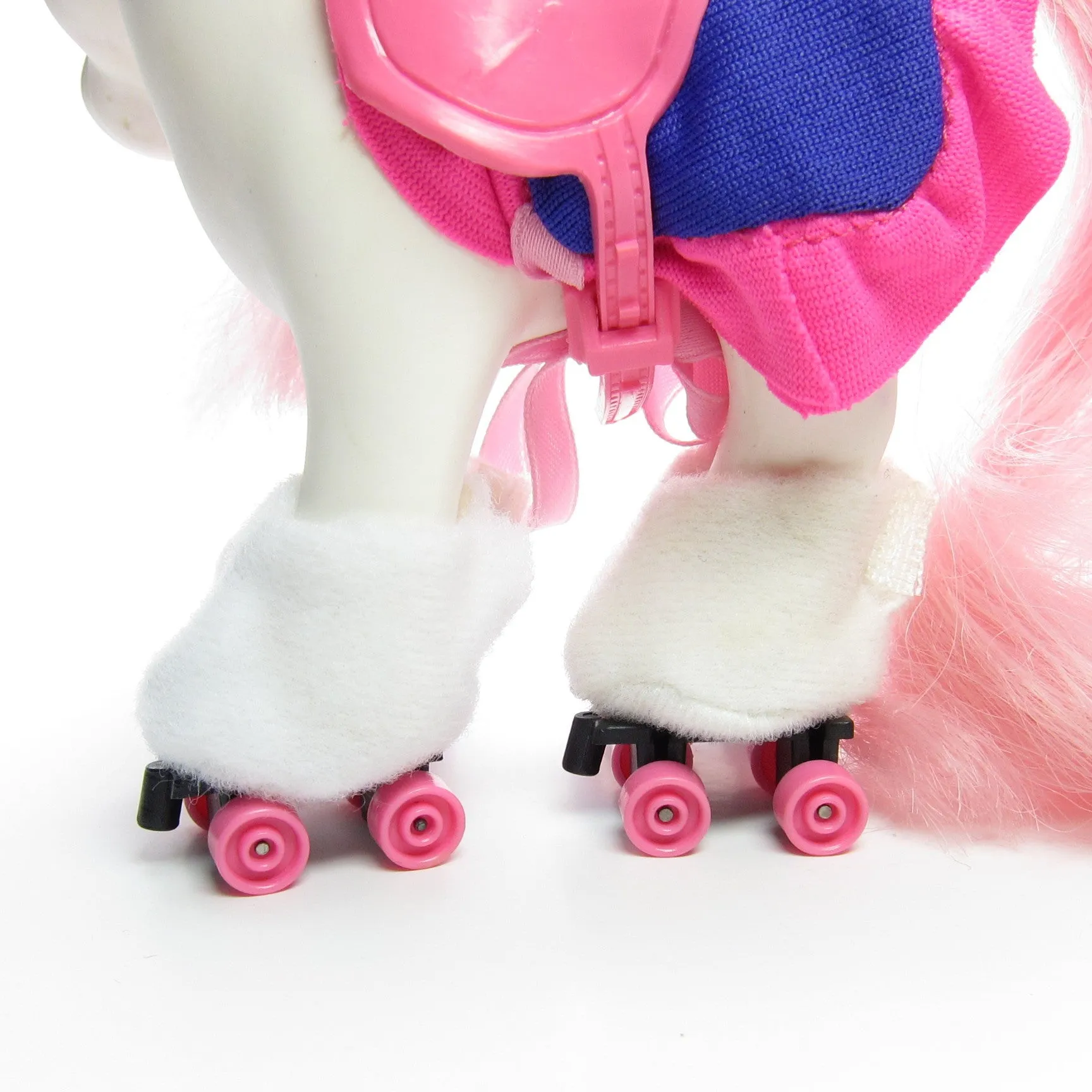 Great Skates My Little Pony Wear G1 Roller Skating Set