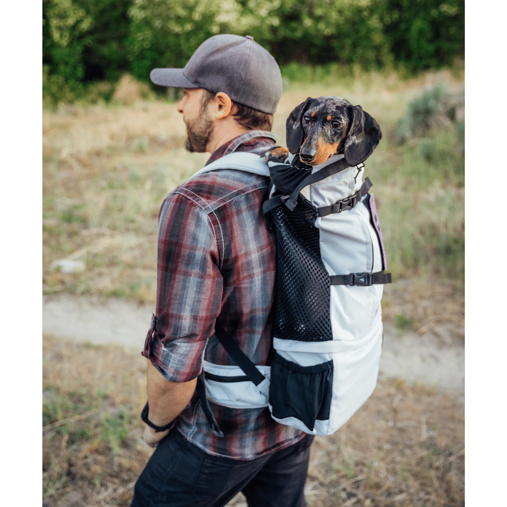 Knavigate | Sturdy Carrier with Internal Frame & Hip Belt