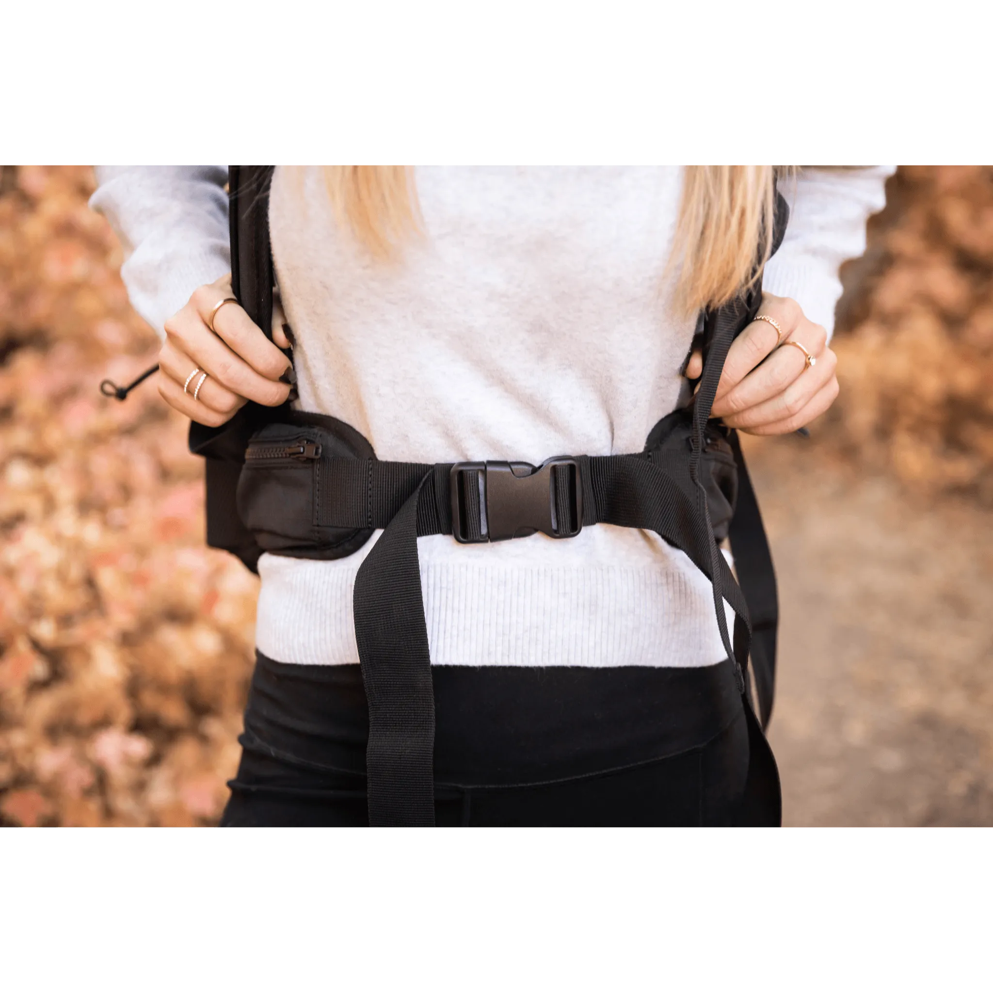 Knavigate | Sturdy Carrier with Internal Frame & Hip Belt