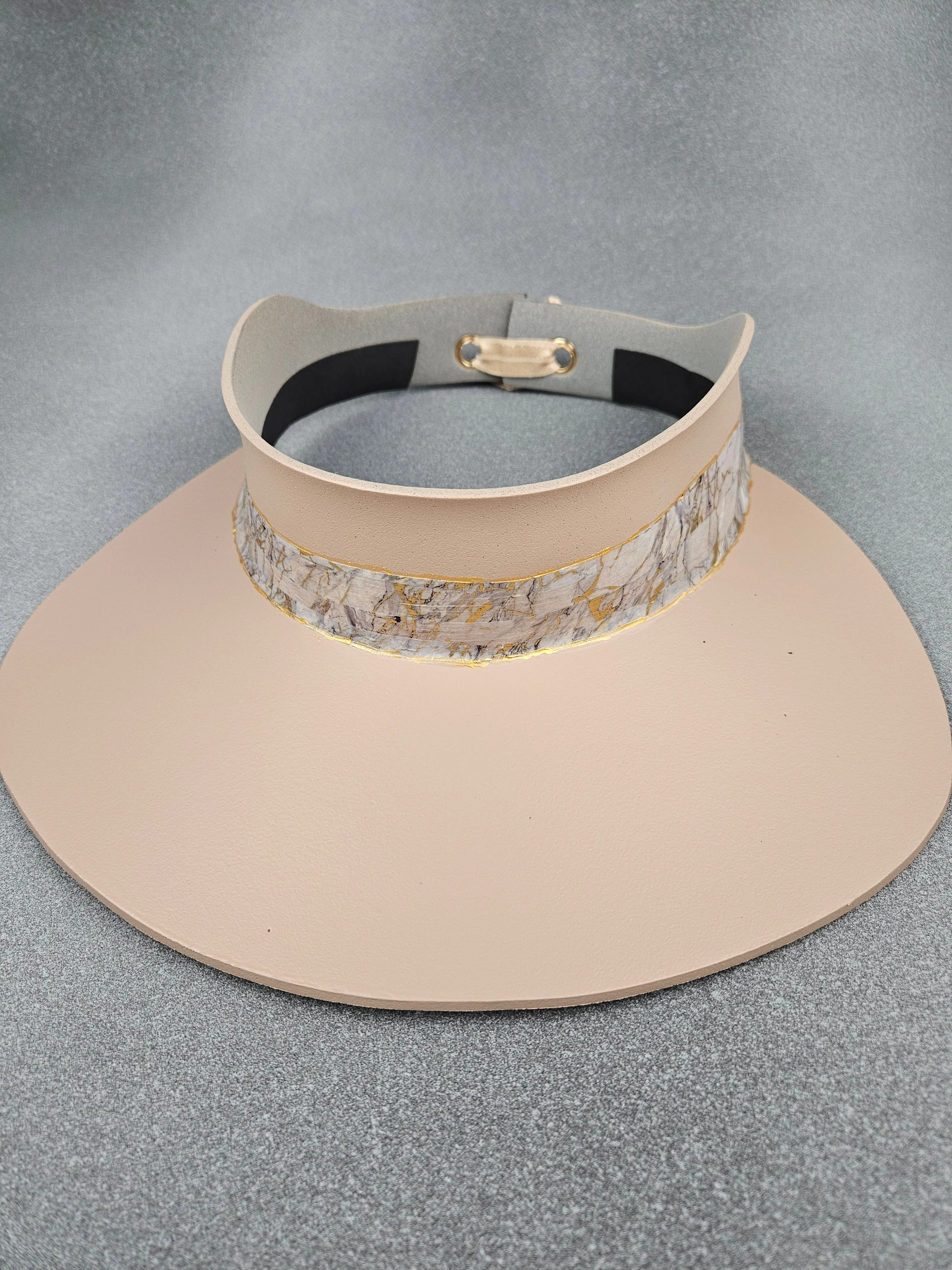 Peachy Beige "LadyEVA" Visor Hat with Marbled Golden Band