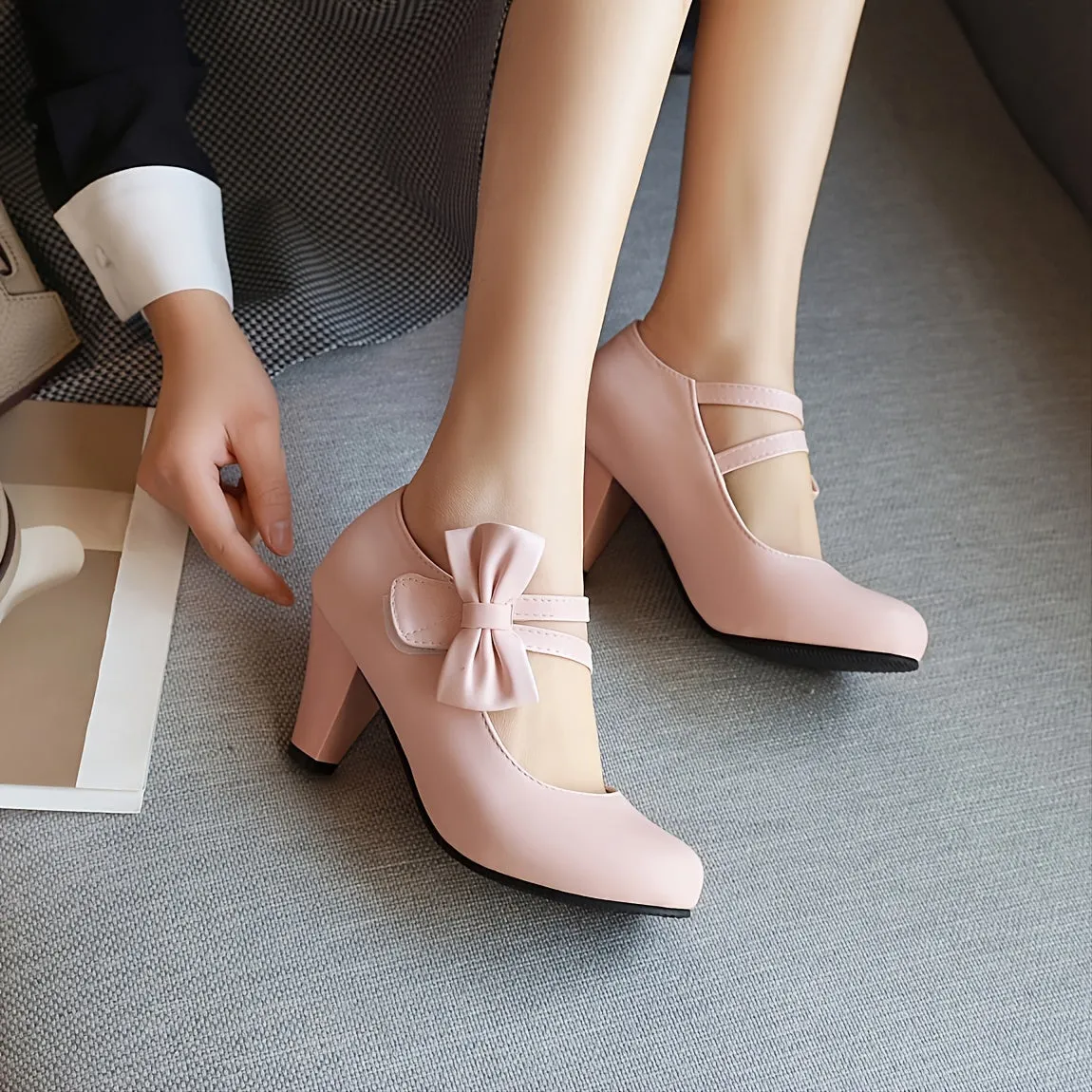 Stylish Kitten Heel Pumps - Round Toe, Bowknot Ankle Strap, PU Leather, Fashionable Dance Work Dress Shoes for Women - Comfortable, Chunky, Versatile Footwear for Various Occasions