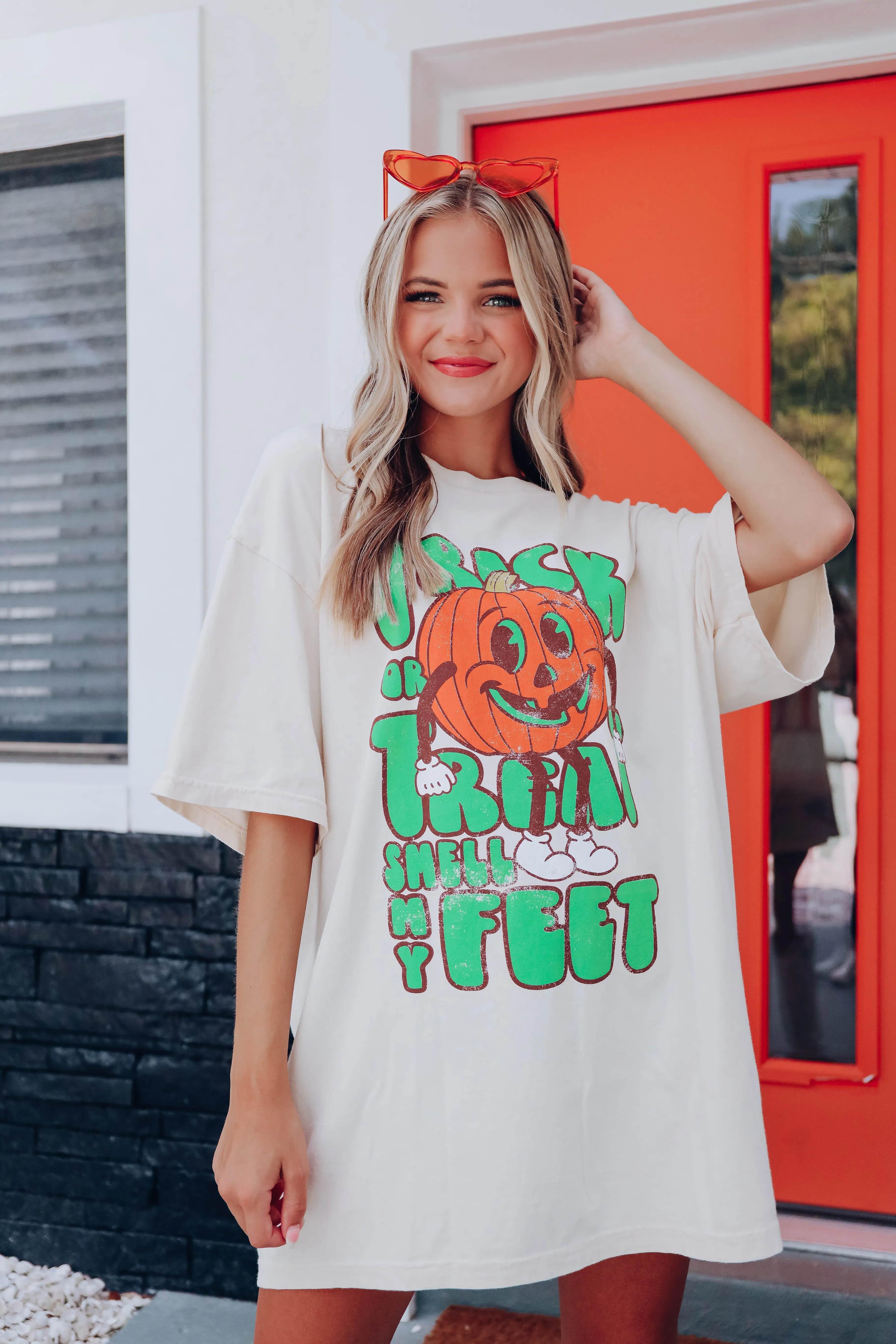 Trick Or Treat Smell My Feet Graphic Tee - Ivory