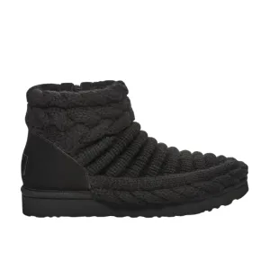 UGG - Classic Mini Chunky Knit Boot