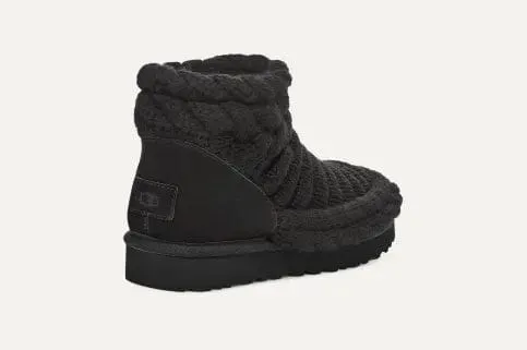 UGG - Classic Mini Chunky Knit Boot