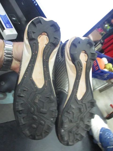 Used Rawlings Size 3 Cleats